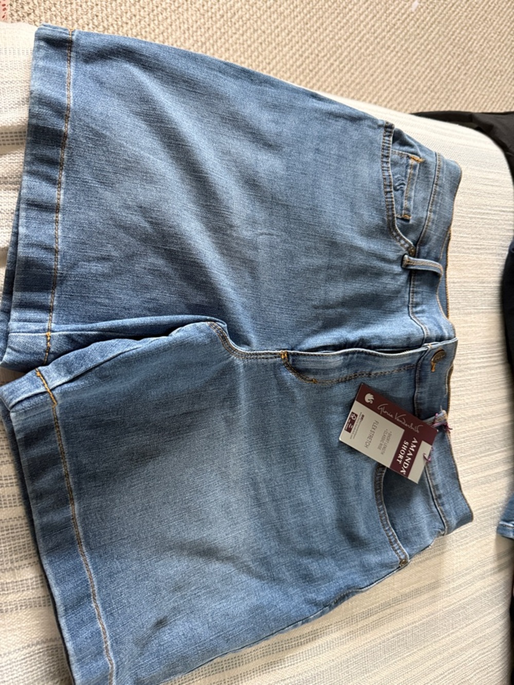 Gloria Vanderbilt Light Blue Denim Jean Shorts